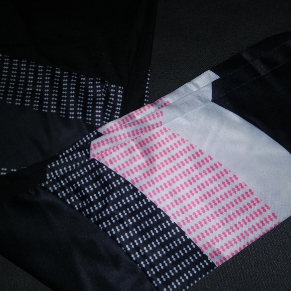 Brand new workout pants - Picture 2 of 2